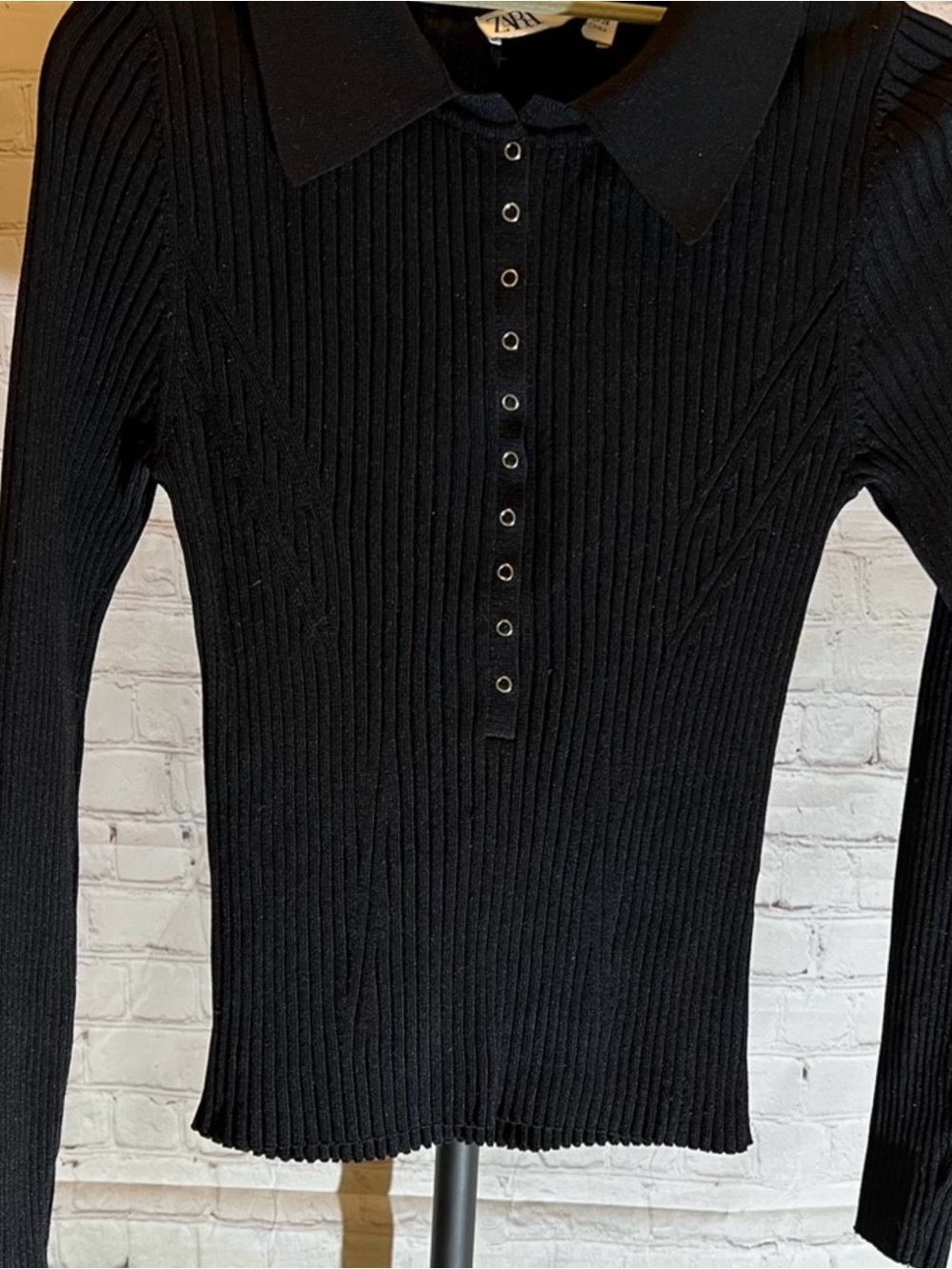 ❤️ ZARA Black Ribbed Knit TOP